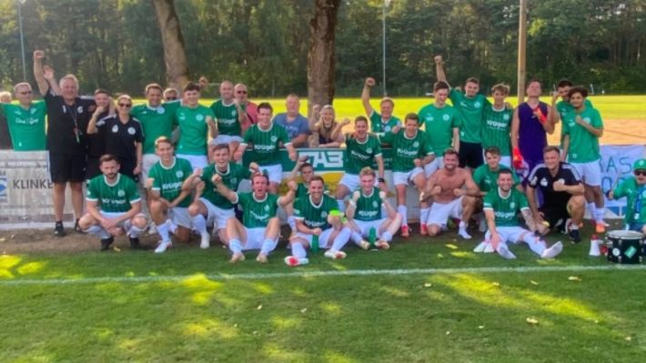 Die Kicker des TSV Elstorf gewinnen in Hülsen. Foto: ein