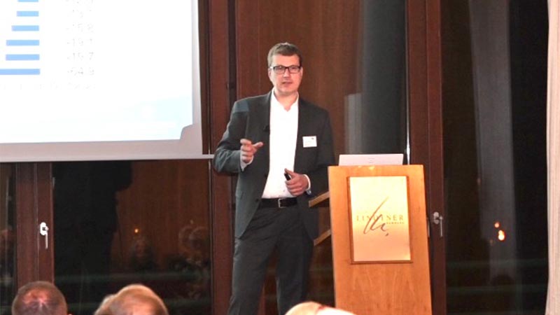 Gastredner Carsten Mumm sprach zur Entwicklung der Kapitalmärkte. | Foto: Niels Kreller