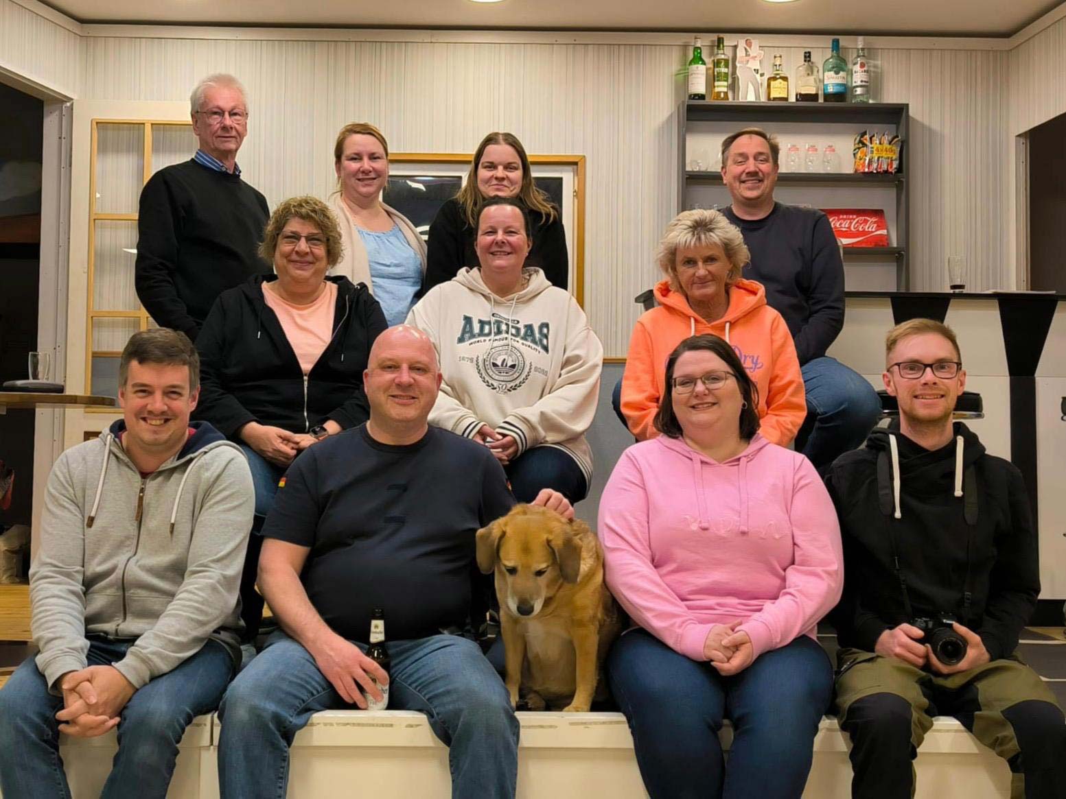 Das Plattdeutsche Theater zeigt die Krimikomödie Krötenwannern. Foto: ein