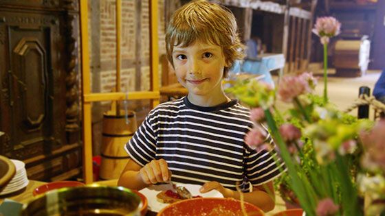 Auch historisches Kochen gibt es beim Sommerspaß im Freilichtmuseum am Kiekeberg. | Foto: FLMK