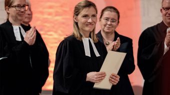 Johanna Reimers bei ihrer Einführung als Superintendentin in der Winsener St.-Marien-Kirche. Foto: Markus Schwarze