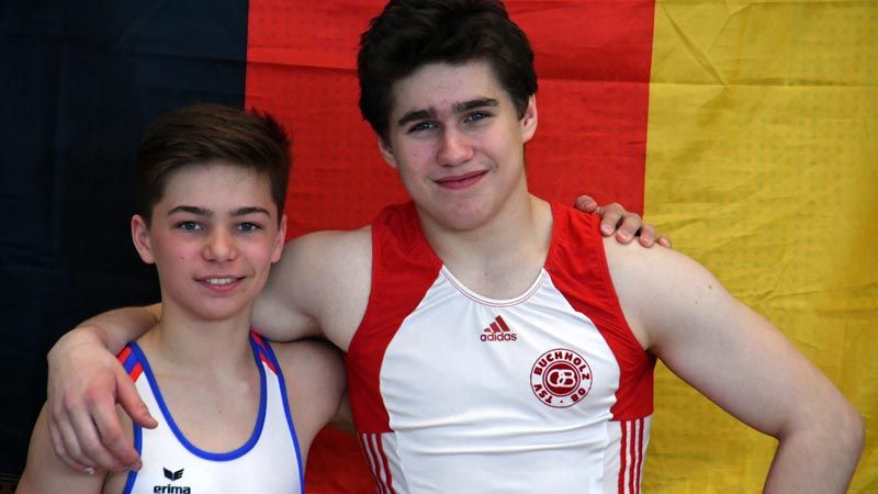 Timon Raunecker (links) und Gregory Keck  vom TSV Buchholz 08 haben sich für die deutschen Mehrkampfmeisterschaften qualifiziert. | Foto Jörg Niebuhr