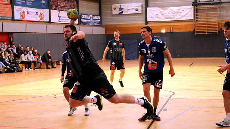 Jan-Malte Augustin kommt frei zum Wurf. | Foto: ein
