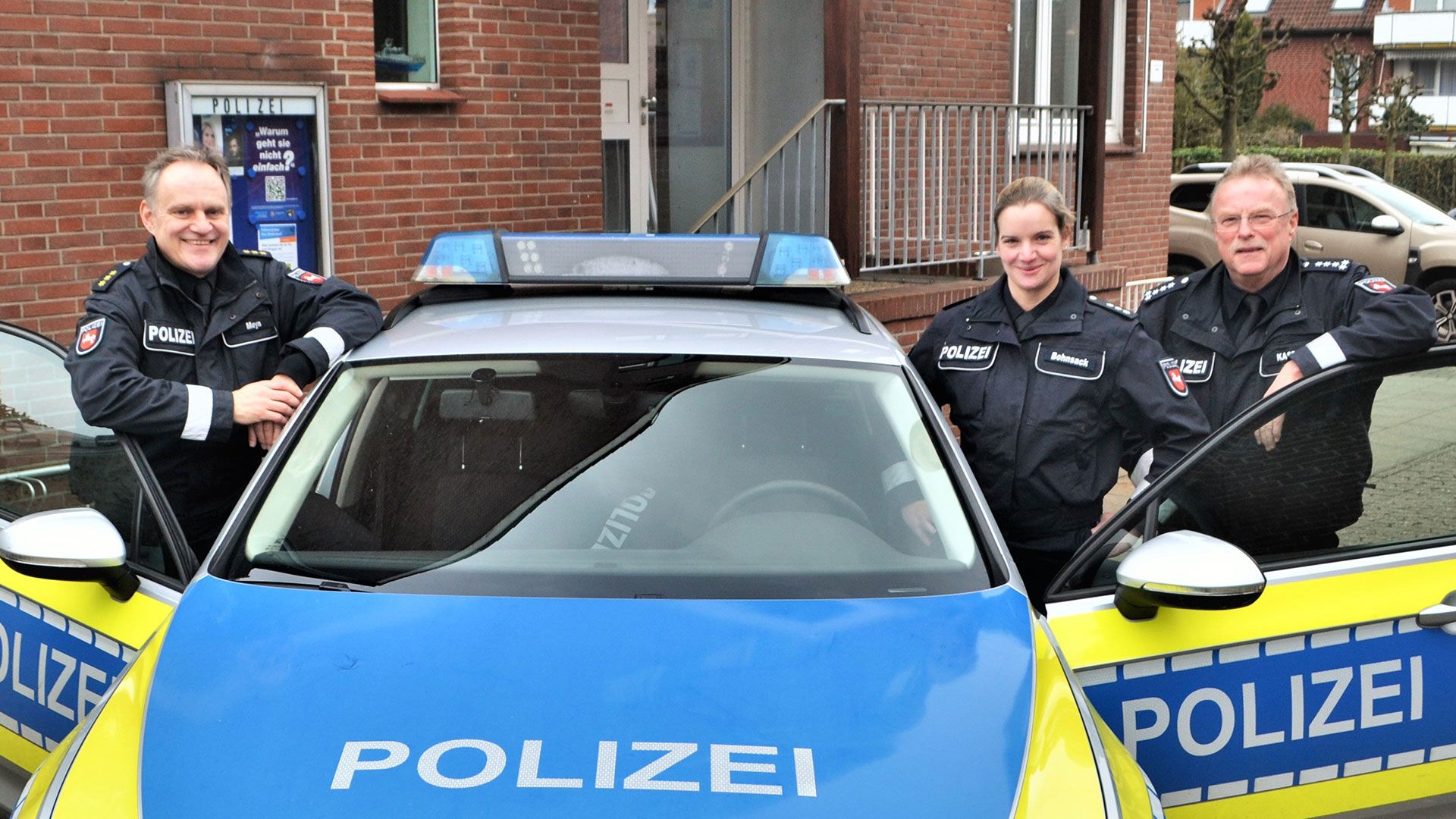 Thomas Meyn (links) und Peter Kaspar wünschen Sarah Bohnsack alles Gute für ihren neuen Job. | Foto: ein