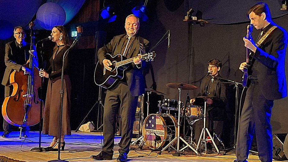 Die Band "The LineWalkers - A Tribute to Johnny Cash" sorgte im Hörstener Dörphus für beste Unterhaltung. Foto: Ilka Teschner