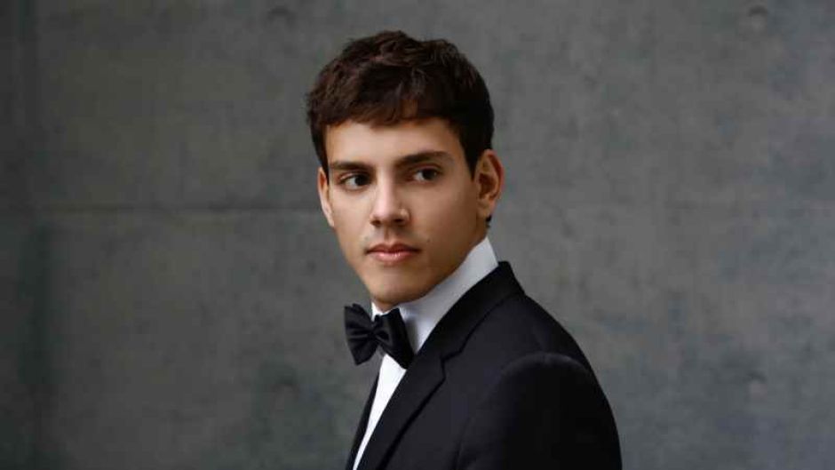 Der junge Pianist Aaron Pilsan. | Foto: ein
