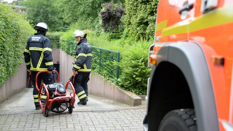 Die der Freiwillige Feuerwehr Eißendorf belüftete die Tiefgarage. | Foto: André Lenthe Fotografie