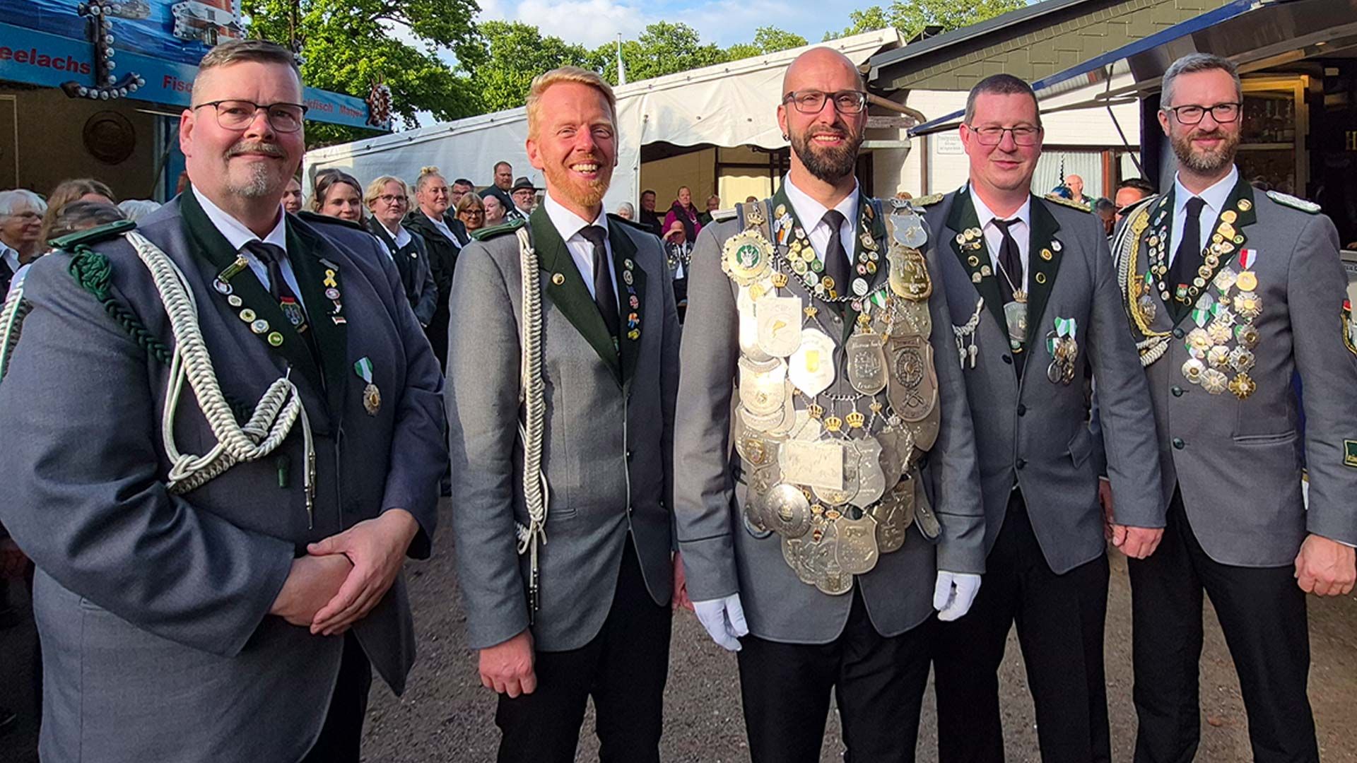 Am kommenden Wochenende klärt sich, wer in Rönneburg Nachfolger von Schützenkönig Hendrik Meyer, dem „Aufsteiger“ wird. Foto: ein
