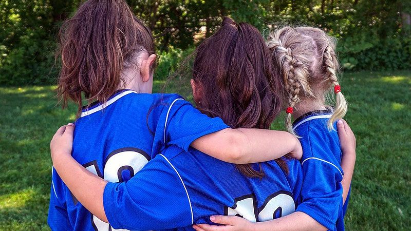 Am Samstag veranstaltet der FC Süderelbe am Kiesbarg den "Tag des Mädchenfußball". | Foto: ein
