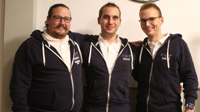 Der Fliegenberger Faslam startet durch: Kim Weber, Simon und Lukas Nimmerjahn. | Foto: ein