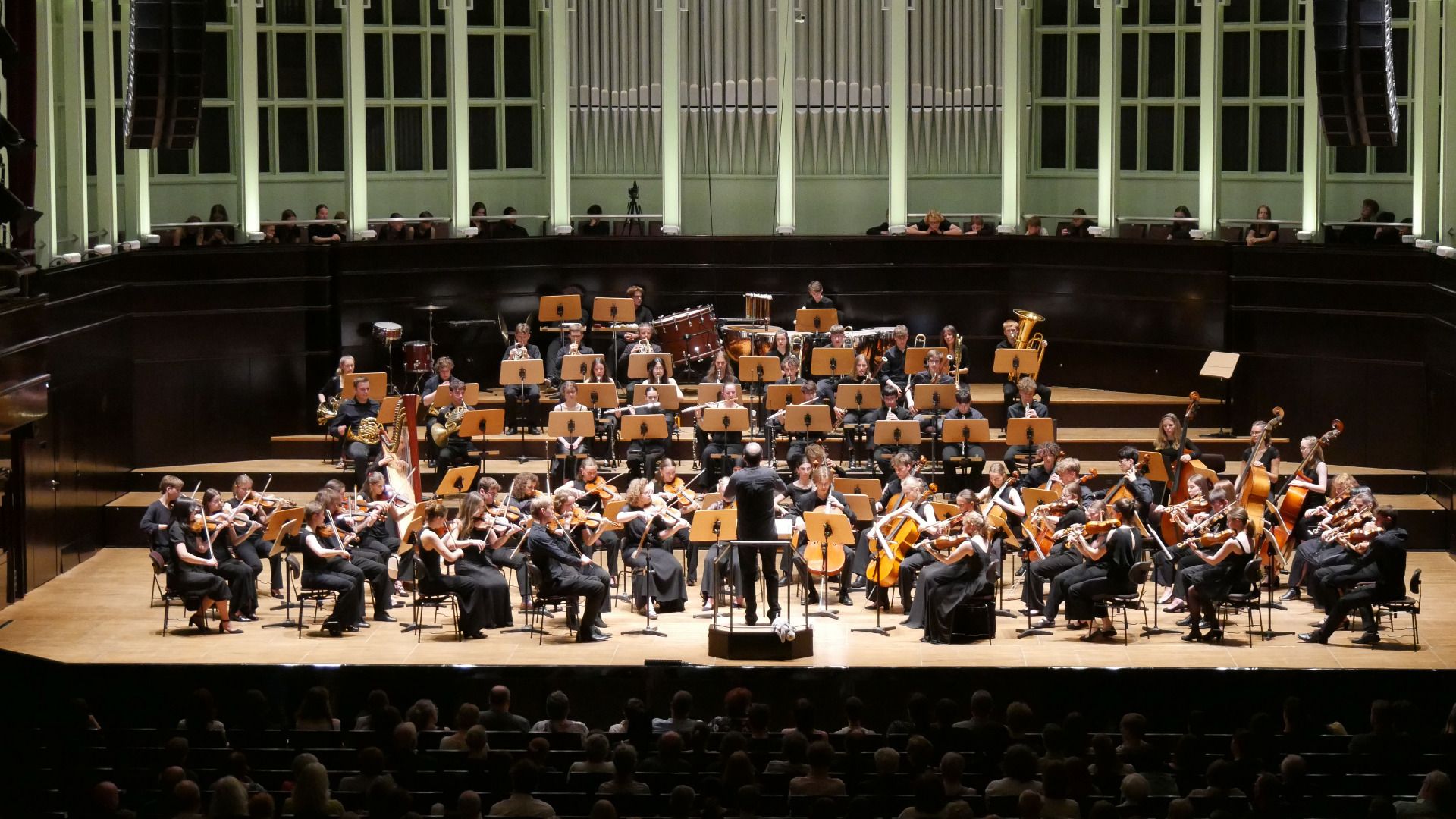 Das Landesjugendsinfonieorchester Bremen mit rund 80 jungen Musikerinnen und Musikern will die Besucher der Jubiläumsveranstaltung am Freitag, 14. August, ab 20 Uhr auf dem Schützenplatz in Trelde begeistern. Foto: ein