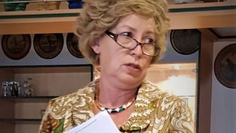 Anette Meyer kommt als Gertrud Schluderich in das Landhaus Jägerhof. | Foto: ein