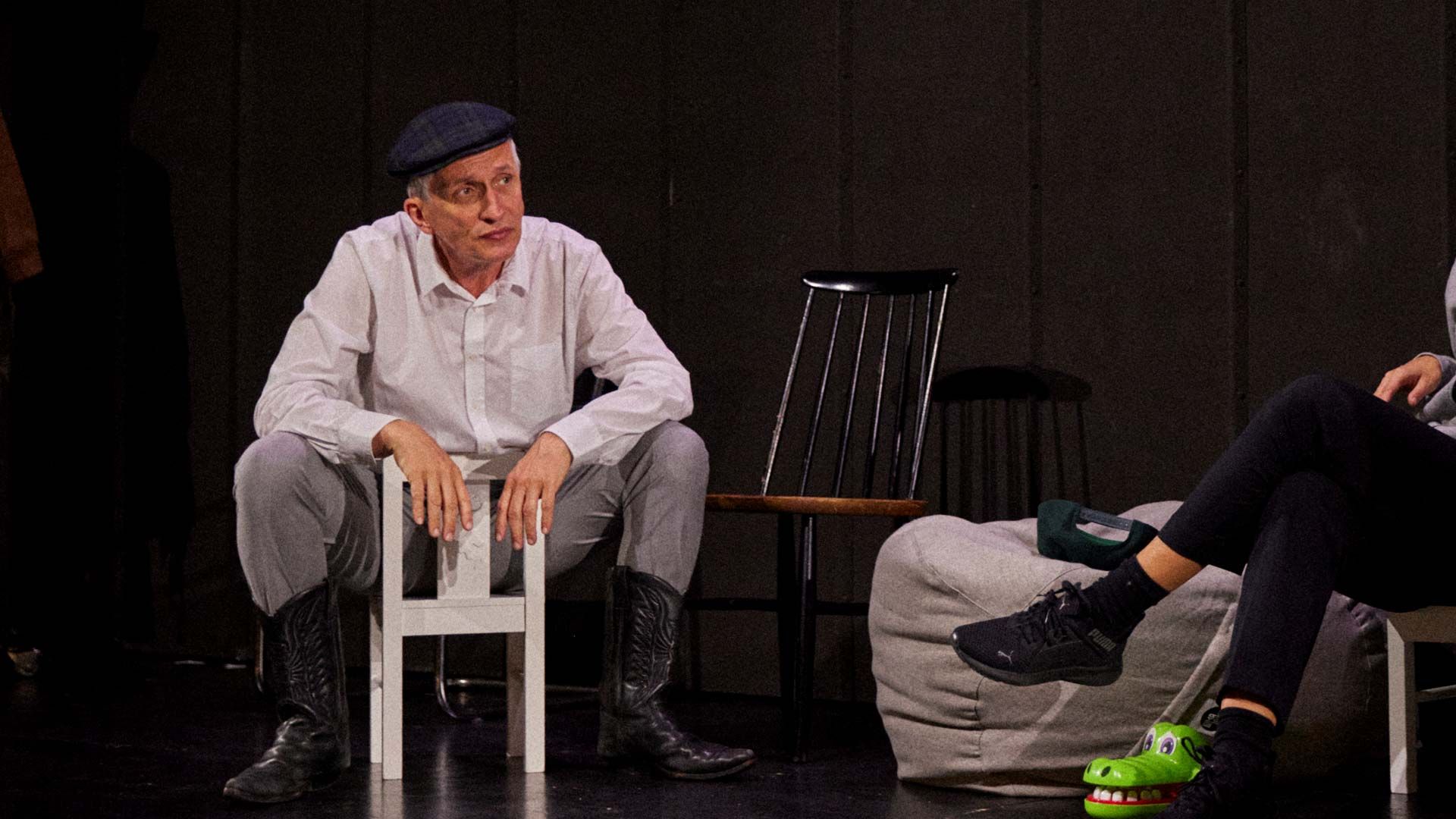 „Achtsam morden durch bewusste Ernährung“ feiert am 13. November Premiere am Harburger Theater. Foto: Caren Detjen