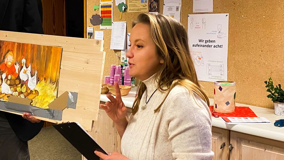 Yuliia Sierhieieva wird gemeinsam mit Superintendent Christian Berndt die Nikolausgeschichte erzählen. | Foto: Malte Frackmann