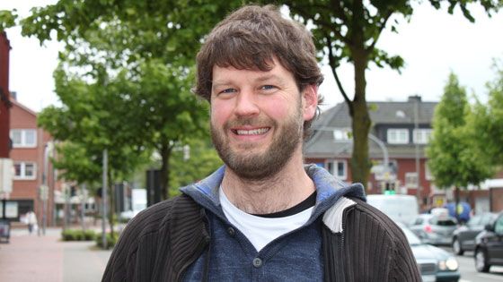 Johannes Mantzel ist Migrationsberater des Diakonischen Werks der Ev.-luth. Kirchenkreise Hittfeld und Winsen am Standort Buchholz. | Foto: C. Wöhling