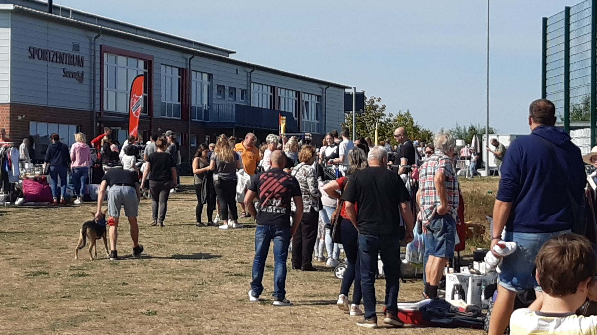 Der Nachbarschafts-Flohmarkt des TuS Fleestedt findet am Sonntag, 3. September statt. | Foto: ein