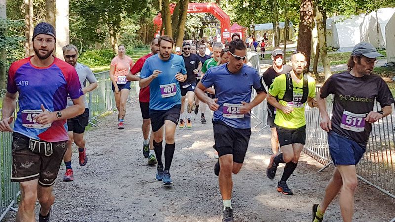 Insgesamt 899 Finisher gingen beim 3. Rosengartenlauf wie hier beim Halbmarathon X-TREME 400 auf die Strecke. | Foto: HNT