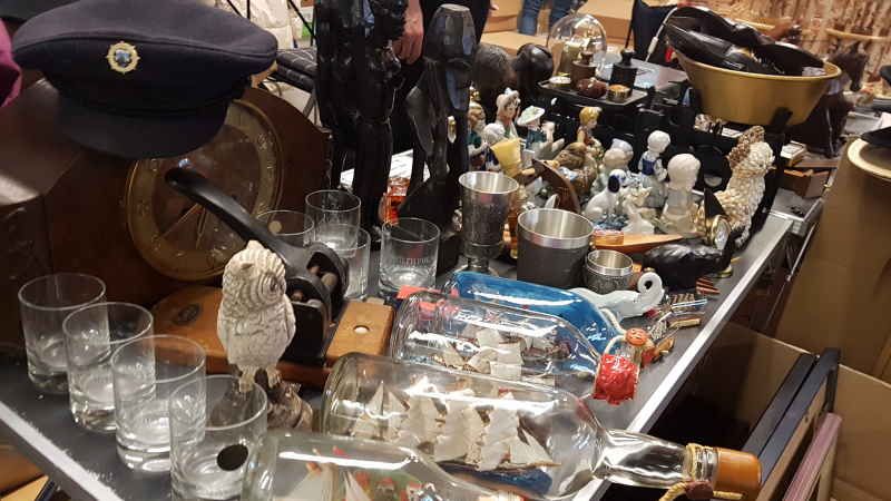 Das DRK lädt für Dienstag, 24. März, zum Stöbern beim Frühlingsflohmarkt in der Homannstraße 15 in Heimfeld ein. |  Foto: ein