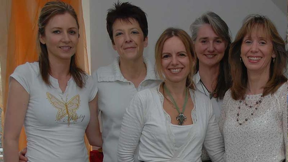 Das Team vom Jesus Christus Heilzentrum stellt sich vor.