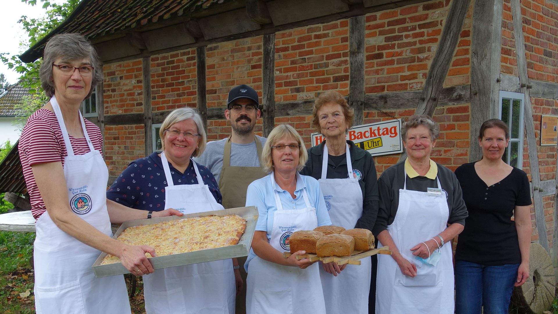 Es ist wieder Backtag im Museumsdorf Seppensen. | Foto: GMV