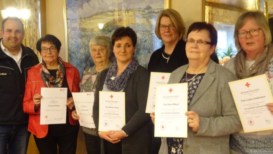 Ehrungen bei der Mitgliederversammlung des DRK-Ortsvereins Egestorf. | Foto: ein
