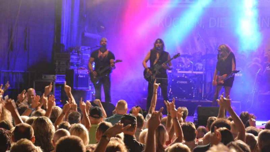 Boerney & die TriTops ein Garant für mega Stimmung auf der Hauptbühne. | Foto: ein