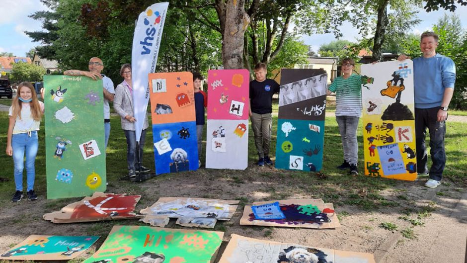 Ganz schön kreativ: im TalentCAMPus bewegten sich die Jugendlichen auf den Spuren berühmter StreetArt-Künstler. | Foto: Landkreis Harburg