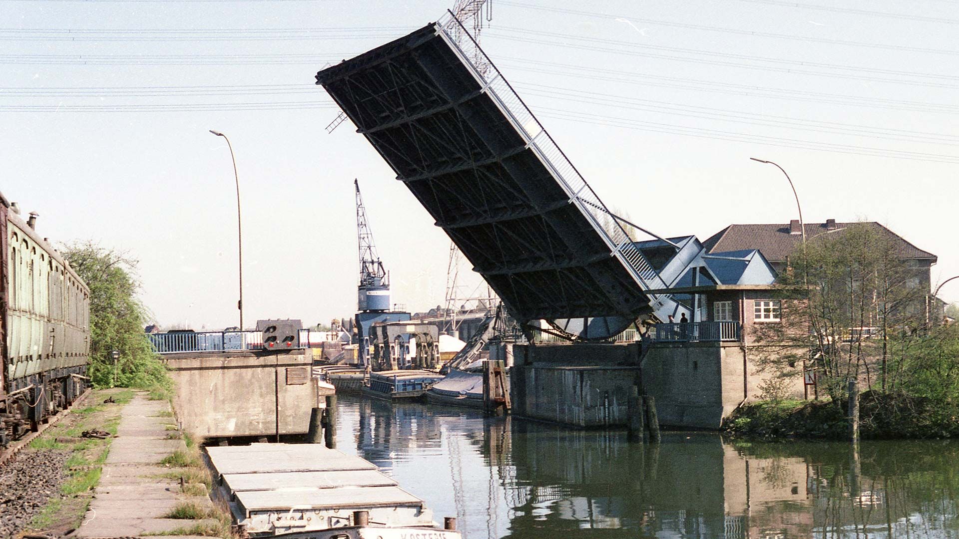 Auch die Klappbrücke Nartenstrasse steht auf dem Programm. Foto: B Wiesmüller / GWH