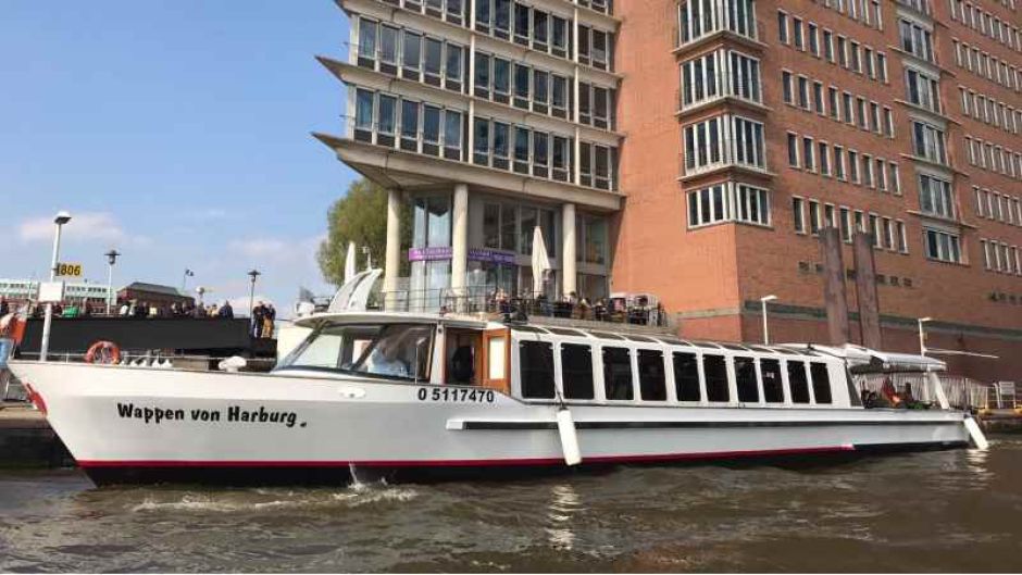 Die "Wappen von Harburg" läd zum Pendeln ein zwischen Harburg und Hamburg | Foto: ein
