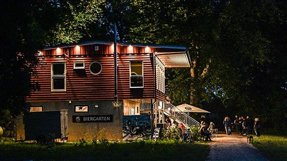 In der Woche vom 4. bis 8. Mai ist auch die Inselklause auf der Pionierinsel in Harburg bei "Mein Lokal, Dein Lokal" mit dabei. | Foto: Niels Kreller