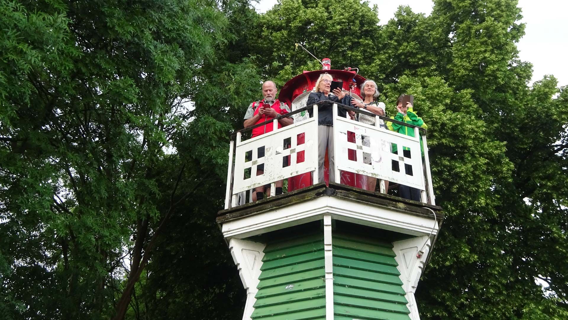 Die Wanderfreunde Hamburg laden zum Wandern ins Grün von Wilhelmsburg-Moorwerder bis zur Bunthäuser Spitze ein. Foto: ein