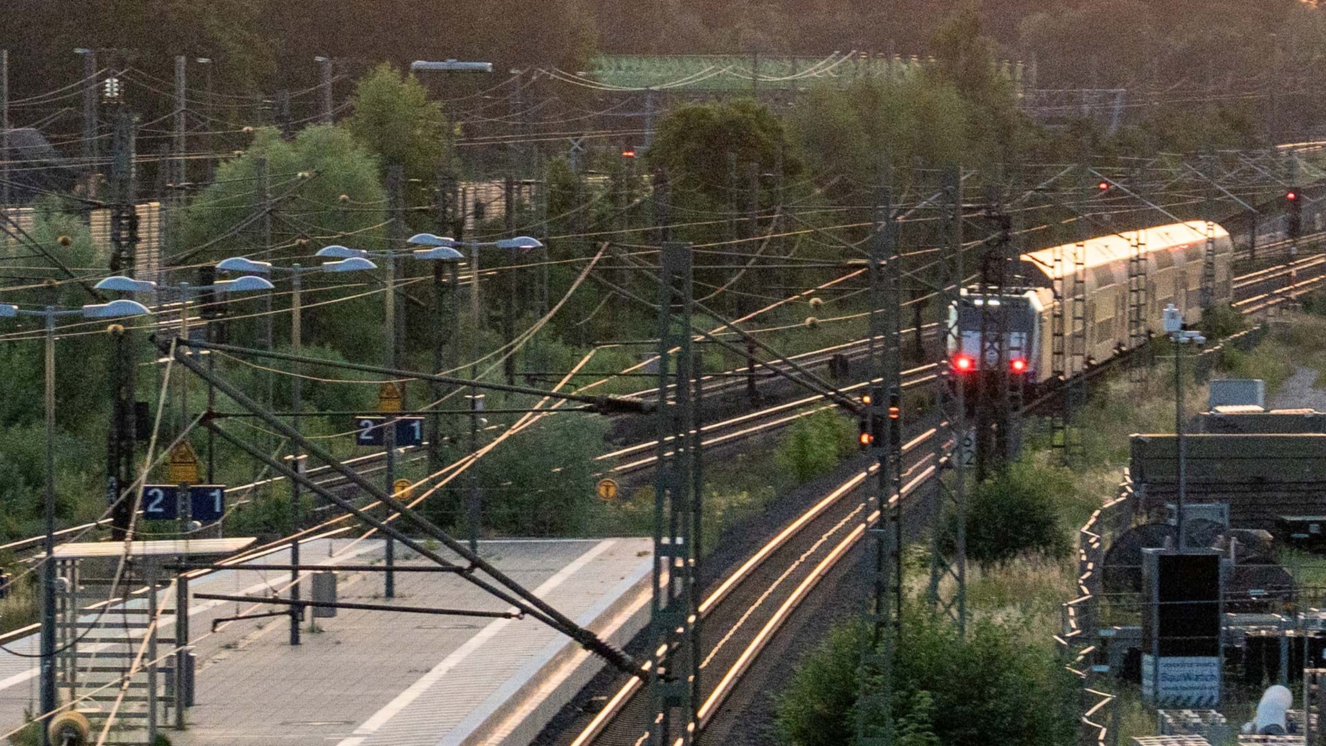 Kurz vor dem Meckelfelder Bahnhof stand ein Metronom still. Foto: JOTO
