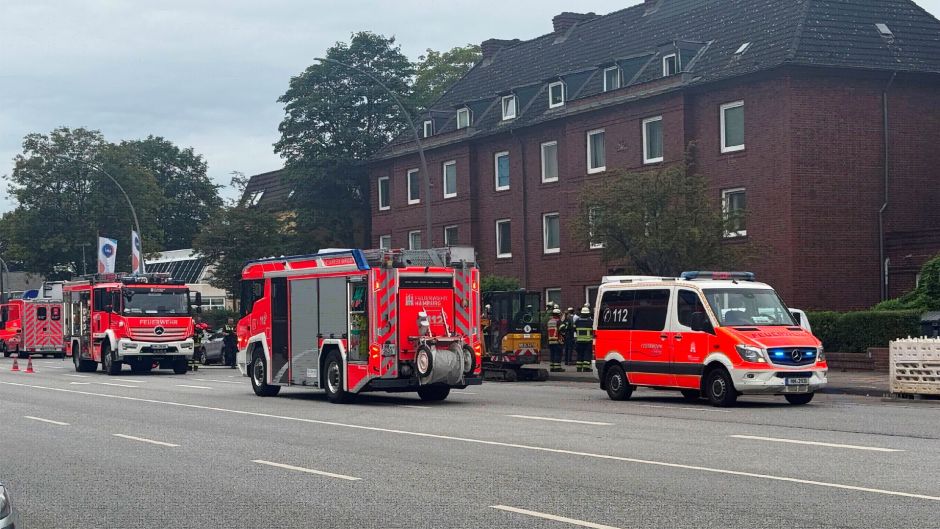 Gelber Rauch in einer Wohnung in diesem Haus sorgte für einen Großeinsatz der Feuerwehr. Foto: Lenthe-Medien/Harms