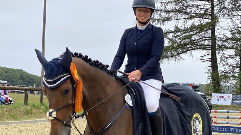 Svea Pietsch mit ihrem Pferd Count on Me. | Foto: ein