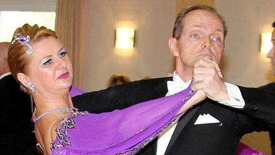 Kerstin und Robert Hiller feierten als eines von zwei gestarteten Paaren des TSK Buchholz sogar die Hamburger Vizemeisterschaft. | Foto: Bayer