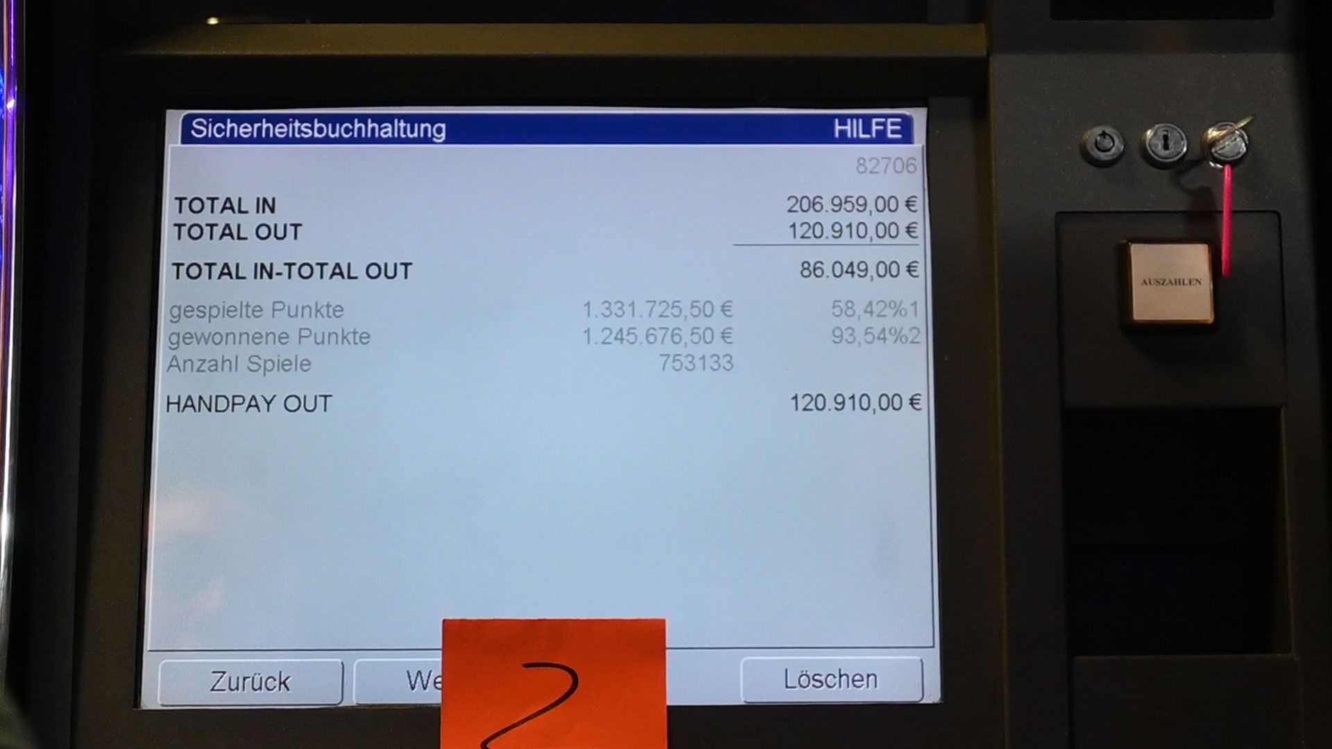Die Software der Automaten im Kulturverein belegt, dass ein viel zu großer Teil des eingeworfenen Geldes einbehalten wurde. | Foto: HamburgNews