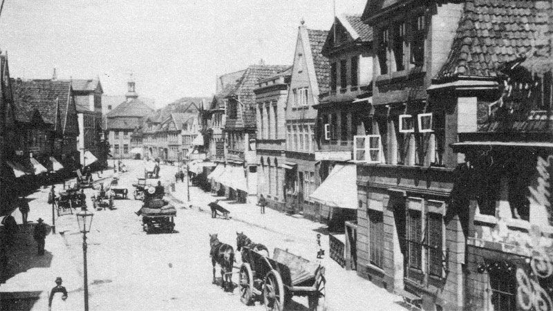 Die Harburger Schloßstraße vor vielen, vielen Jahren. | Foto: ein