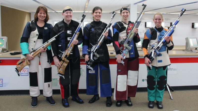 Mannschaft Luftgewehr/Freihand: Nicole Matenia (von links), Kristin Hadler, Katharina Cohrs, Victoria Prigge, Christin Hinze. | Foto: ein