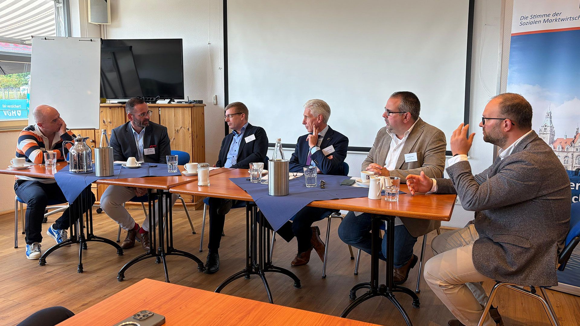 Angeregt wurde diskutiert. Foto: ein