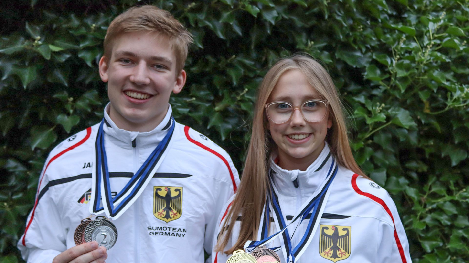 Die beiden Harburger Sumotoris Linda Jean Geerdts und Jan-Henrik John vom KSC Bushido waren in Estland mit der deutschen Nationalmannschaft erfolgreich. | Foto: ein
