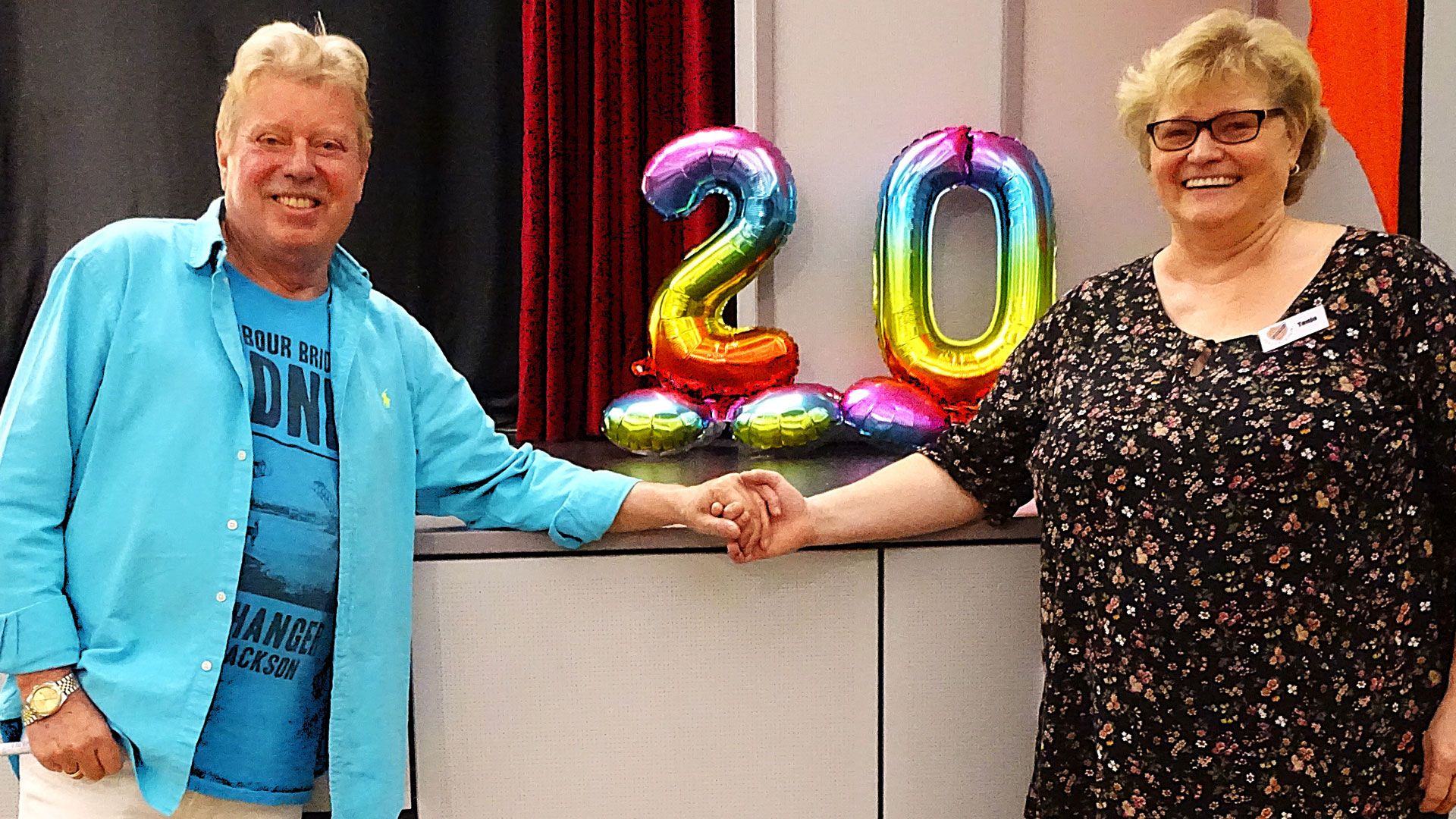 Volker Rosin mit Organisatorin Tanja Dieskau vom TuS Fleestedt. | Foto: Ilka Teschner