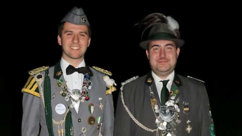 Neu Wulmstorfs Vizekönig Sebastian Wiegers mit seinem Adjutanten Henrik Martens. | Foto: ein
