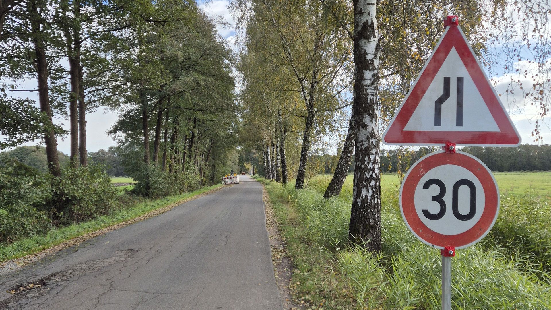 Der Horster Damm kann nach Unfall zeitweise für PKW wieder befahren werden. | Foto: Gemeinde Seevetal