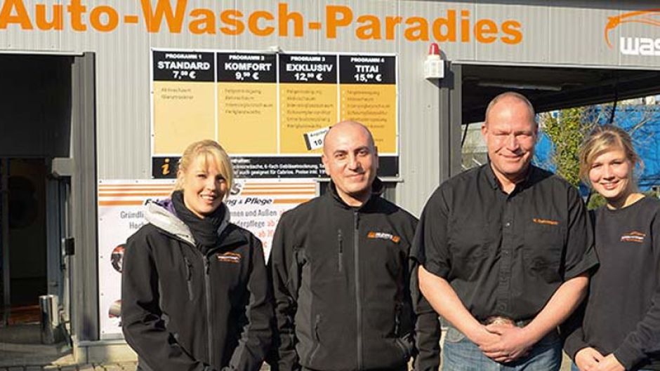 Über die reine Autowäsche hinaus bietet der Wachtitan auch die Möglichkeit der Fahrzeugaufbereitung und –pflege an. | besser im blick - Deine Online-Zeitung mit Fotos, Pics, Events, Termine, Party, Pics, Artikeln, Berichten, Tipps, Gutscheinen für Harburg (Hamburg) Stadt und Land