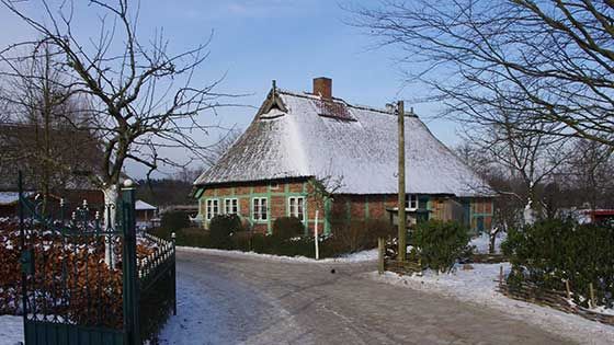 Winterbesuch im Freilichtmuseum am Kiekeberg. Foto: FLMK