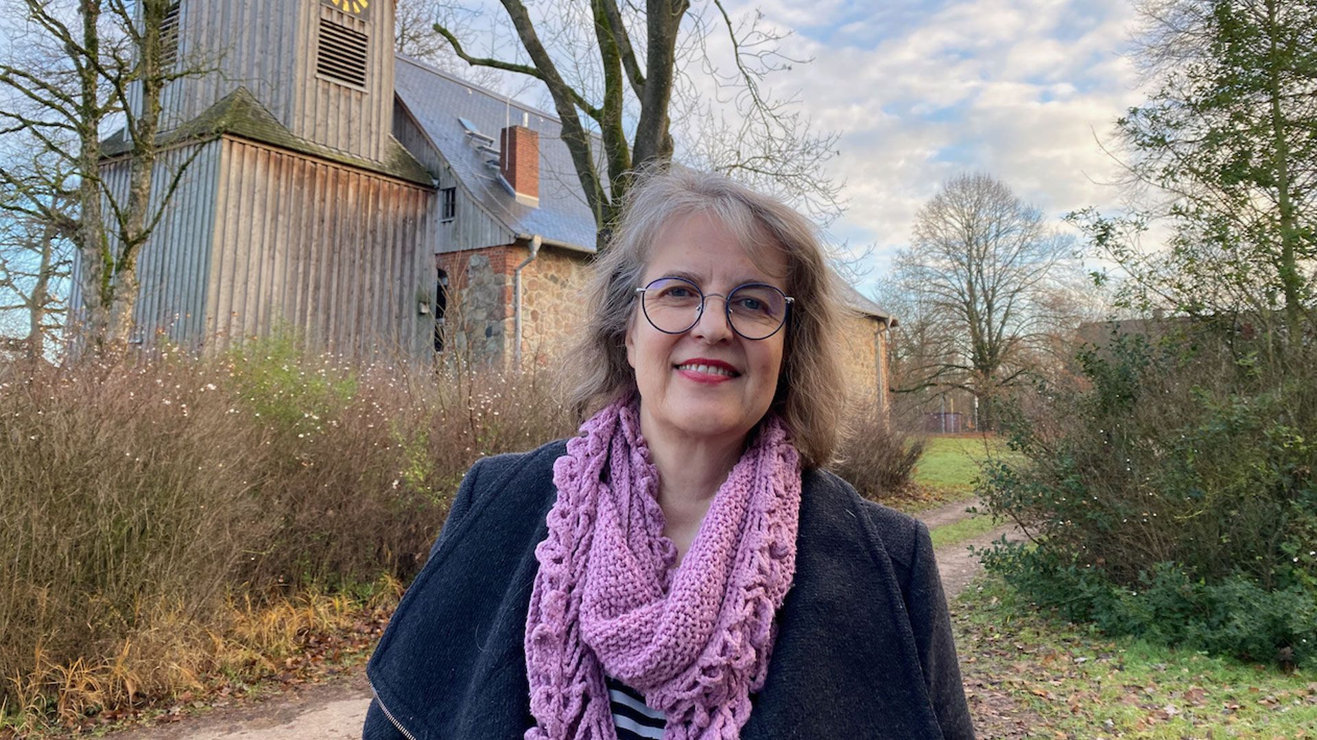 Nach zwölf Jahren als Pastorin der Ev.-luth. Nicolai-Kirchengemeinde Elstorf verabschiedet sich Ruth Stalmann-Wendt zum Februar in den Ruhestand. | Foto: C. Wöhling