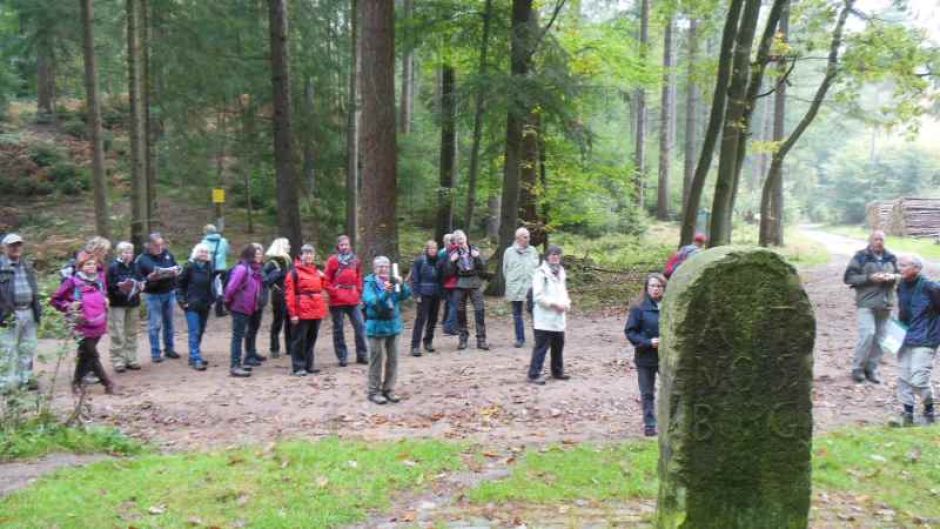 Wanderung in 2014 zum Moisburger Grenzstein. | Foto: ein