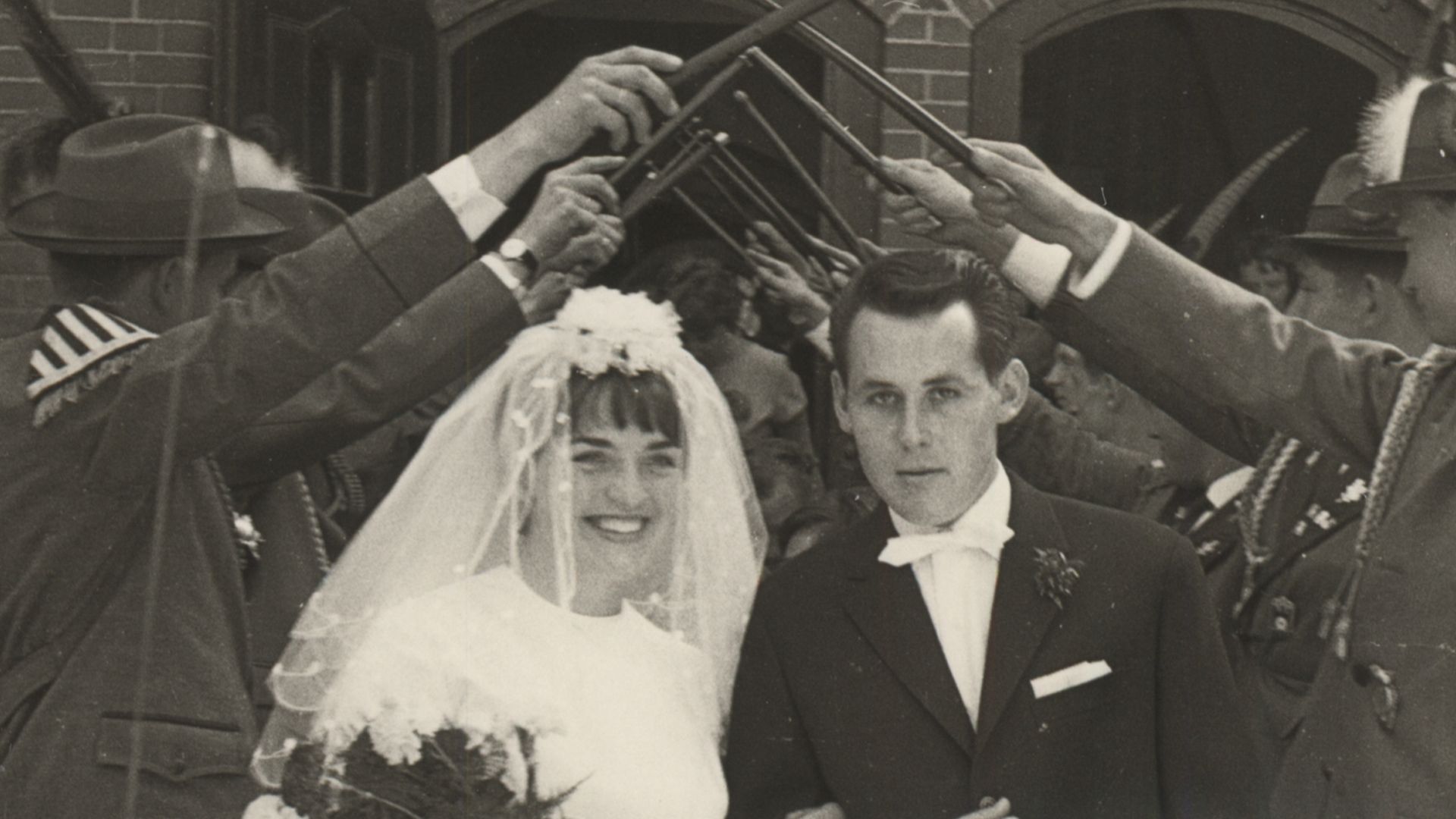 Am 19. Juli 1963 feierten Manfred Schwarz und Ingrid Martens in der Michaeliskirche Neugraben ihre Hochzeit. | Foto: ein