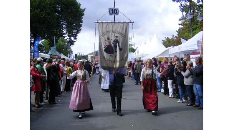 Der Volkstanzkreis Winsen e.V. begleitet Tourist-Information Winsener Elbmarsch auch in diesem Jahr | Foto: ein
