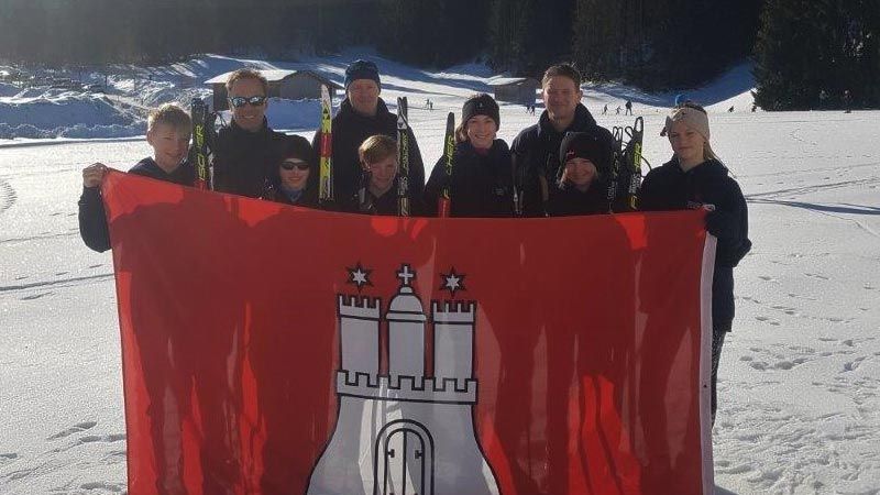 Die Skiläufer der Stadtteilschule Fischbek-Falkenberg beim Bundesfinale `Jugend trainiert für Olympia`im Ski-Langlauf in Nesselwang (Allgäu). | Foto: ein